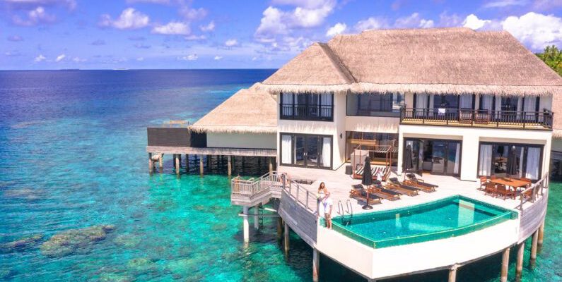 Private Islands - A Beautiful Floating Villa